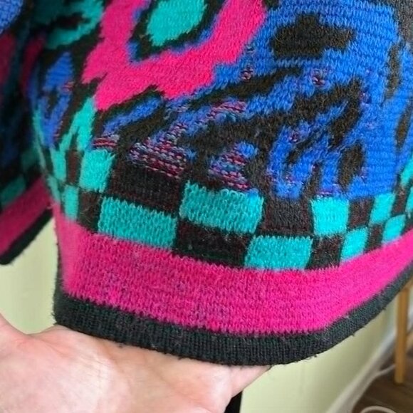 VTG 80s Reference Point Bold Floral Sweater SZ M Neon Magenta Boxy Retro Cosby - Picture 6 of 9